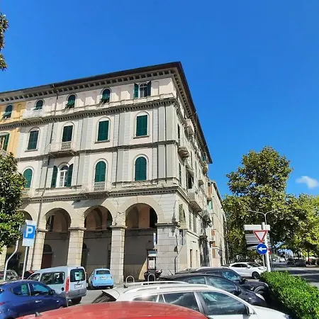 Appartement Ferry House Two