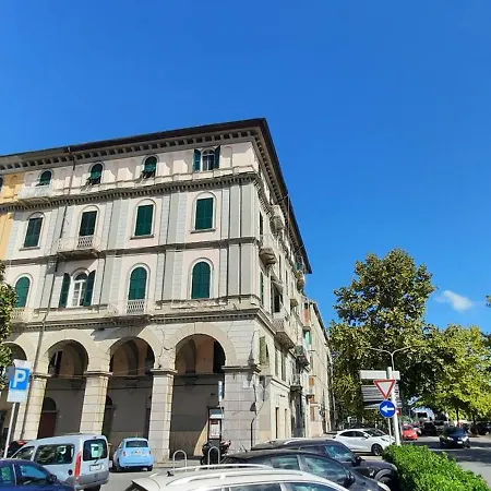 Διαμέρισμα Ferry House Two *